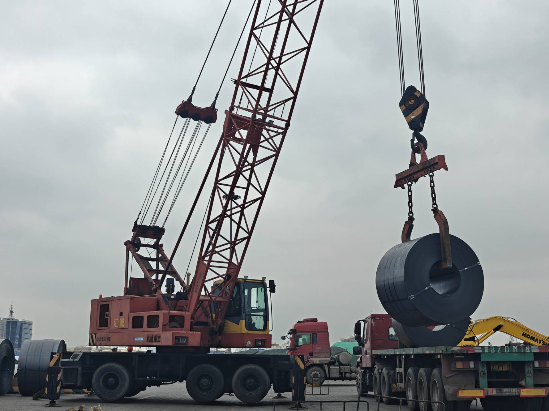 المصنع تبيع بشكل مباشر لفات الزنك المجلدة ad photo